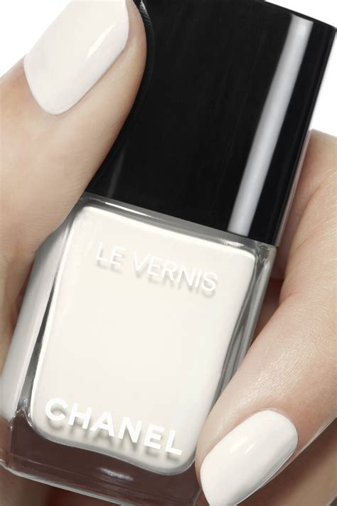 chanel vernis blanc ecume